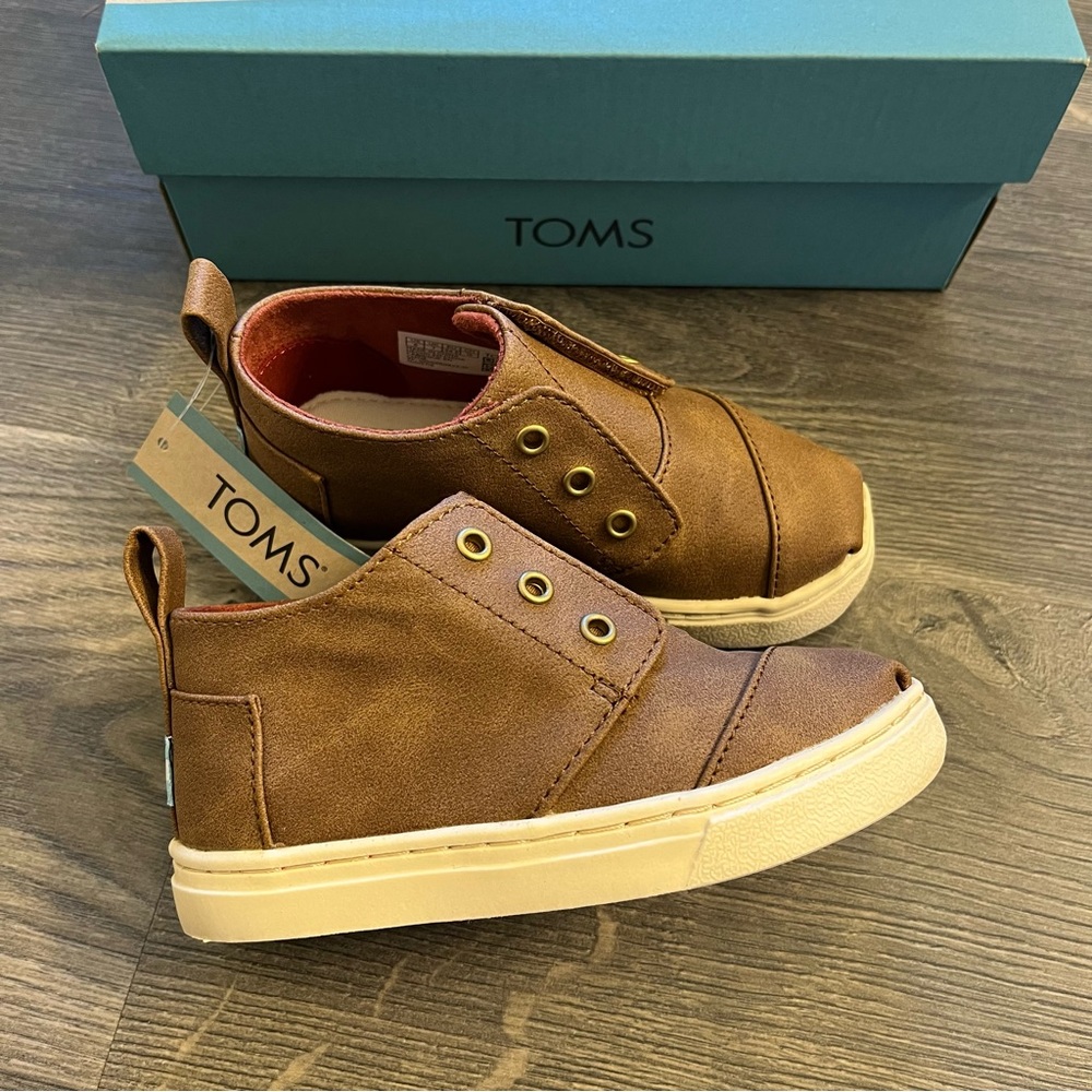 TOMS Brown Boots Microsuede material kids size 8